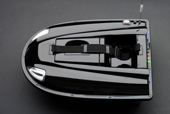 Катер Amina РК2Э с эхолотом 2,4 GHz