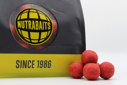 Бойл Nutrabaits Strawberry, Cream &amp; Bergamot 15мм 400гр