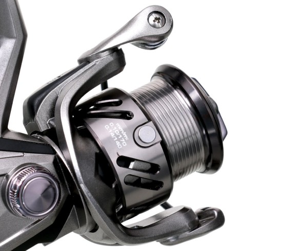 Котушка спінінга Flagman Helios 2000S